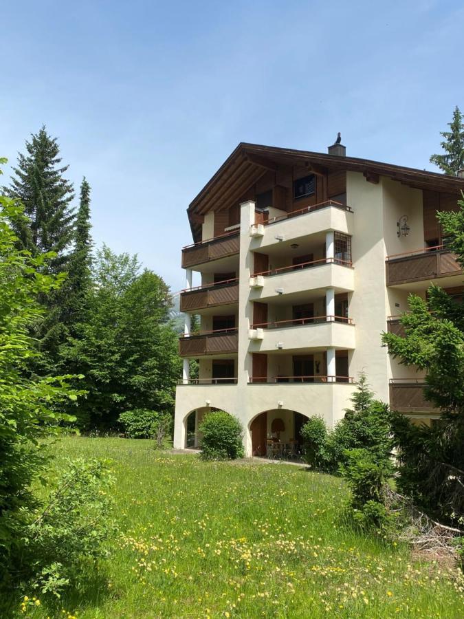 Ferienwohnung Runca Flims Exterior photo